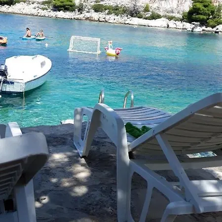 Ana Apartmán Primošten